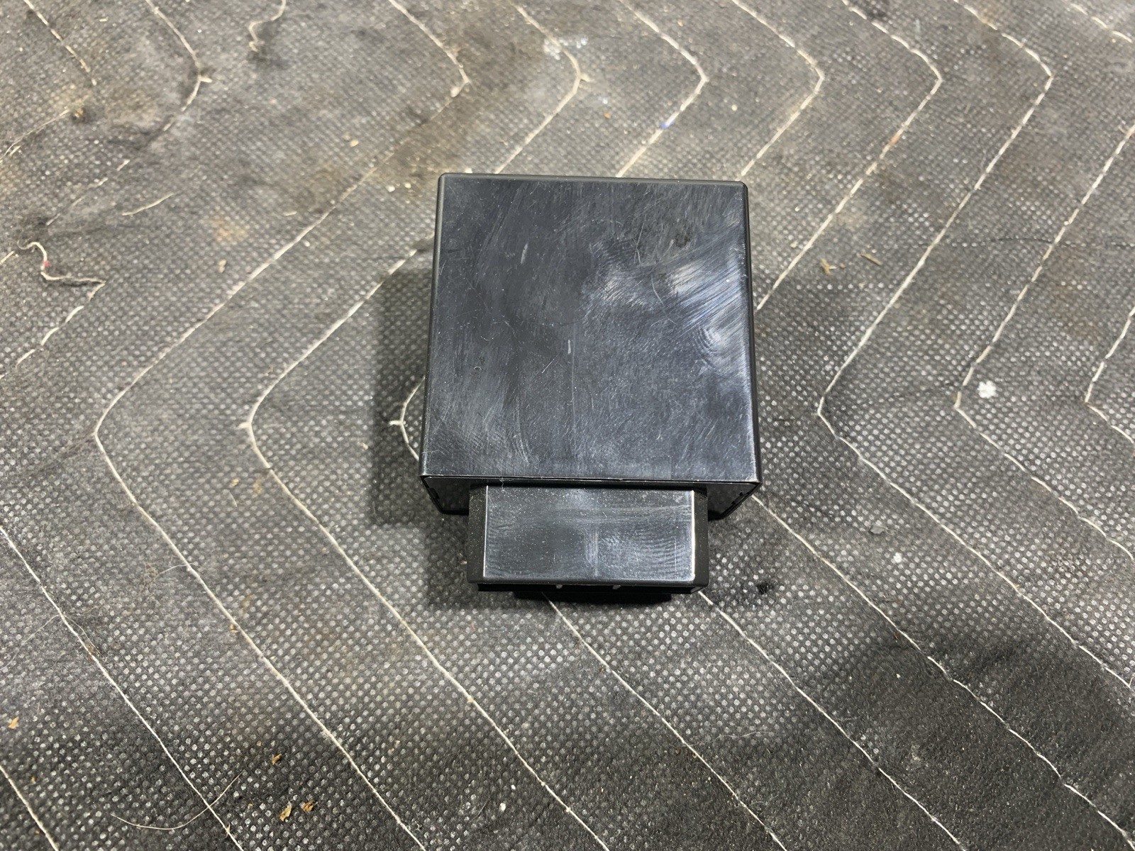 1990-1993 Mazda Miata Oem Automatic Transmission Control Module B64J Relay 1.6