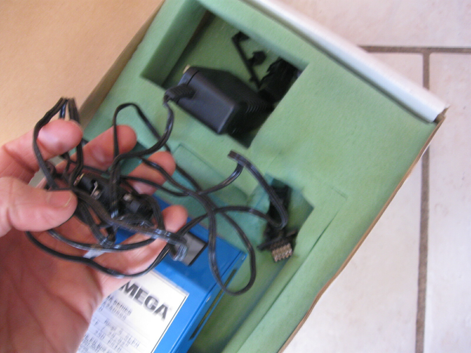 RARE Omega Mass Flow Control Meter Polyacetal Controller w/ Display FMA A2408SS
