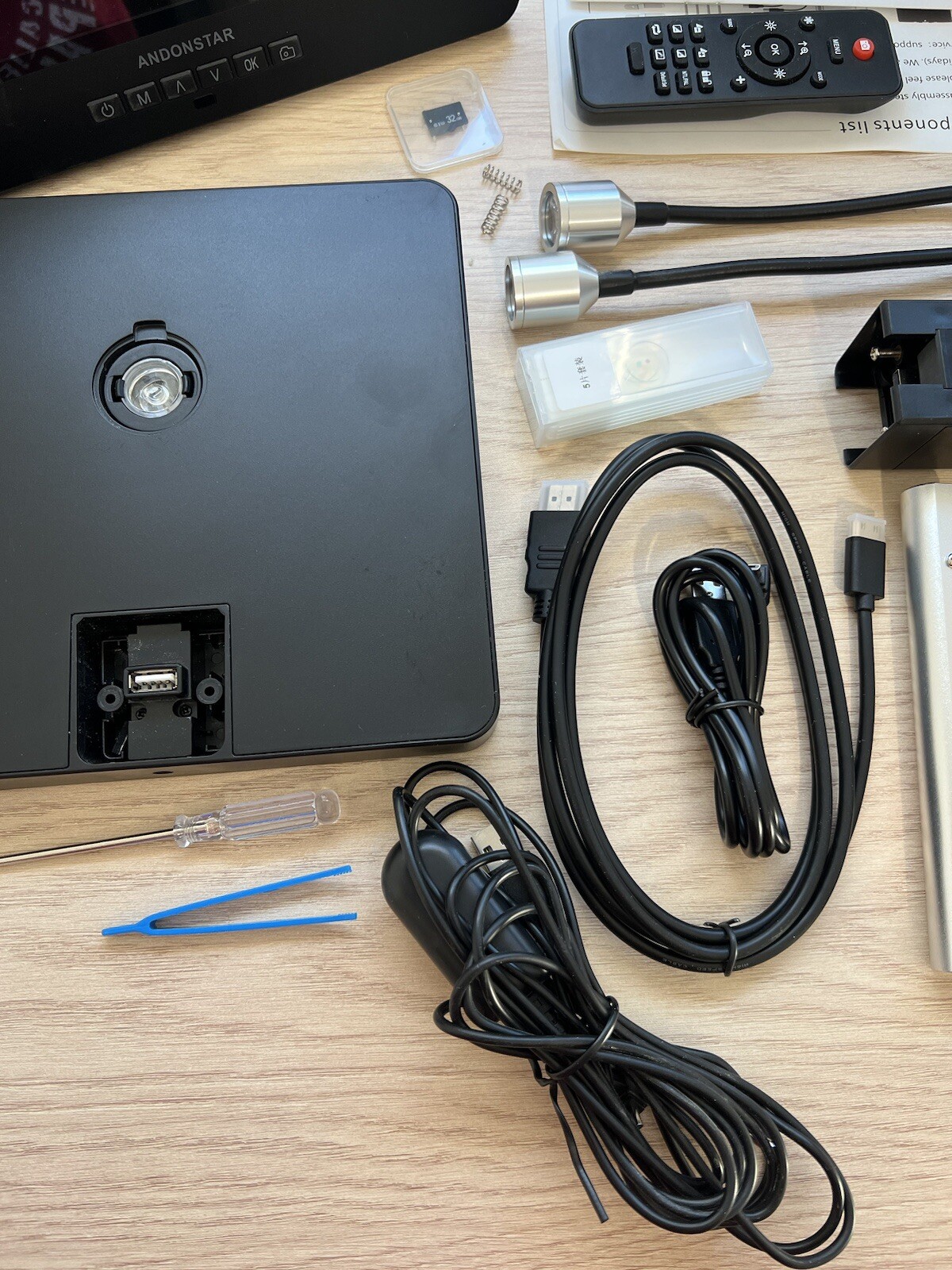 Andonstar AD249S-P 10.1 Inch HDMI Digital Microscope