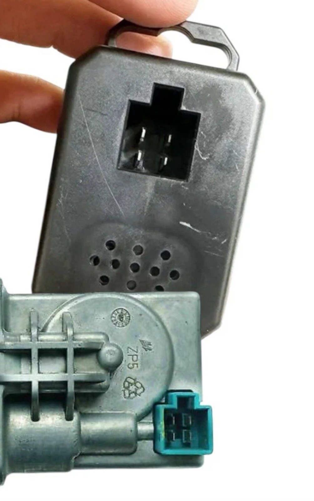 Mercedes (W204 W207 W212) Steering Lock - Bypass With A Simulator.