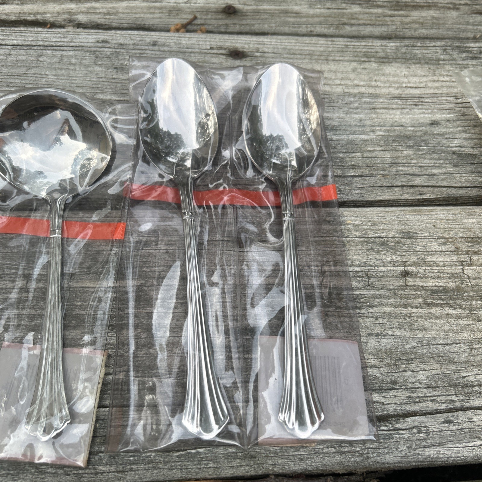 DORIAN Estia Flatware 6 Serving Pcs Korea Glossy Ribbed Stainless Flatware Set