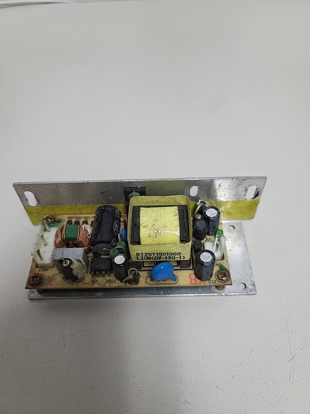 Horizon T82 Treadmill Speaker Circuit Board Adapter (142A)