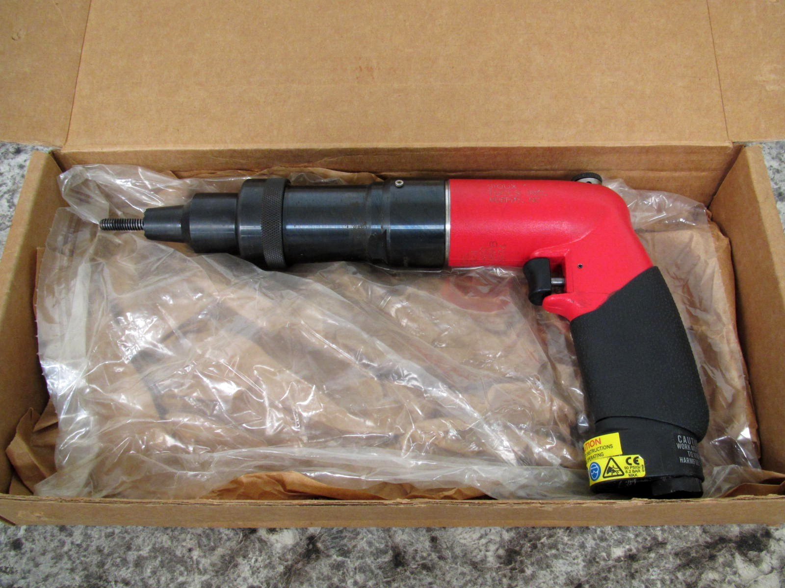 New Sioux CN9P4518 / CN9P4 400RPM Pneumatic / Air Clinch Nut Tool Free Shipping