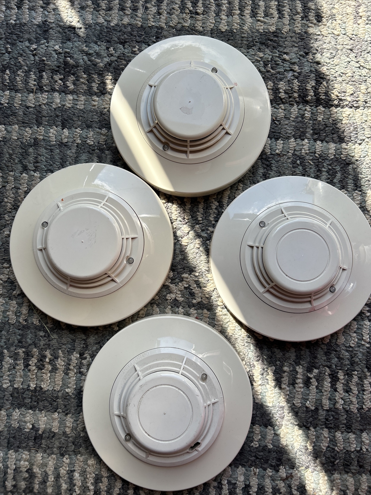 Lot Of NOTIFIER ADDRESSABLE SMOKES (2) SDX-751 & (2) CPX-751