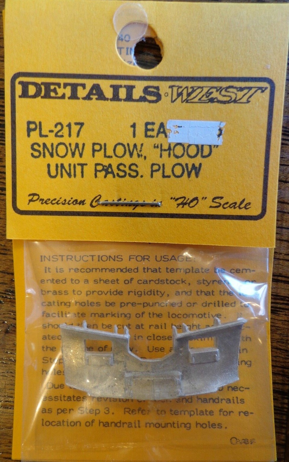 Details West 217 x HO Hood Unit Passenger Plow