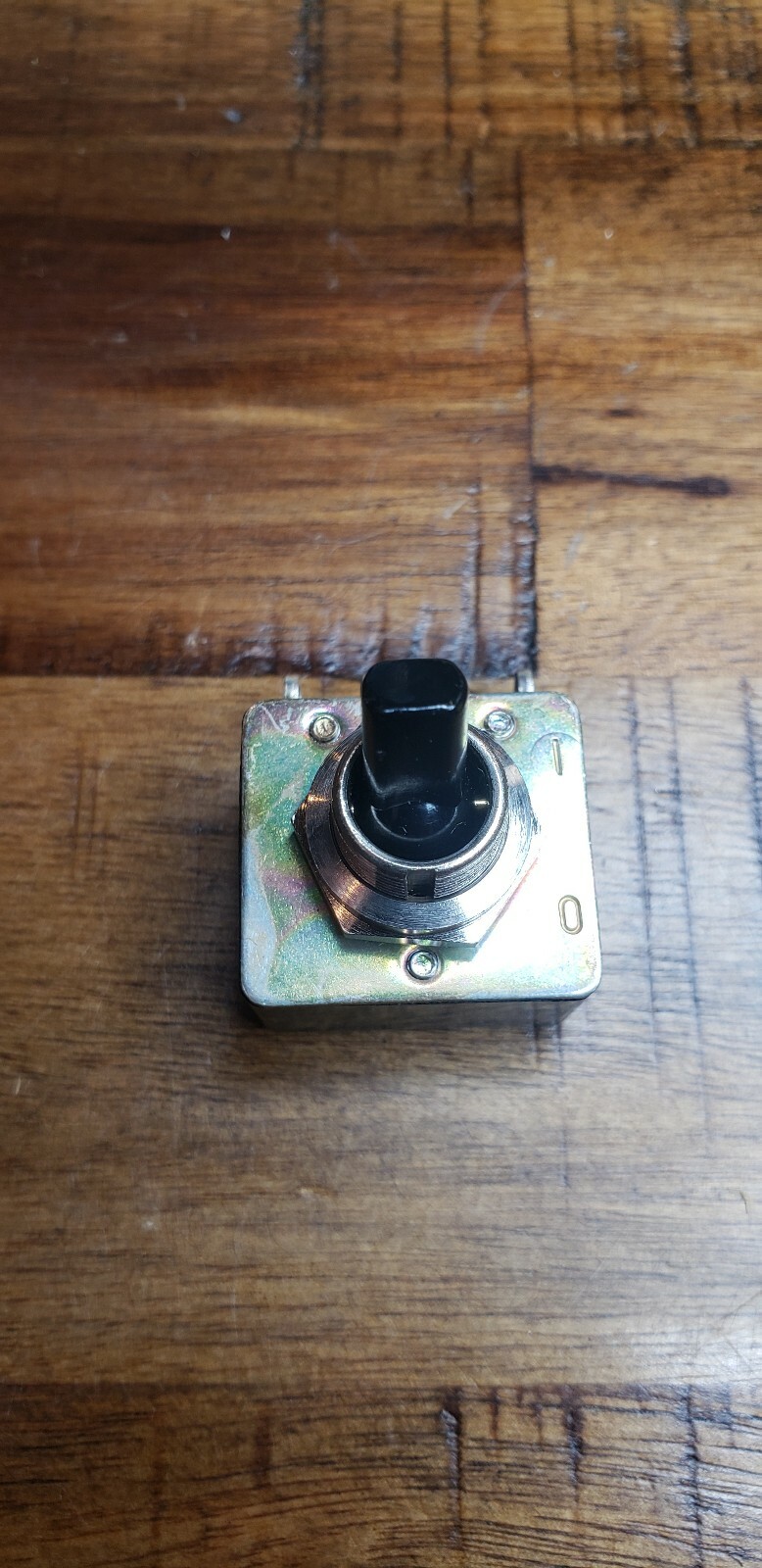 0132.0122 Marquardt industrial DPST toggle Switch, Panel, off-on,