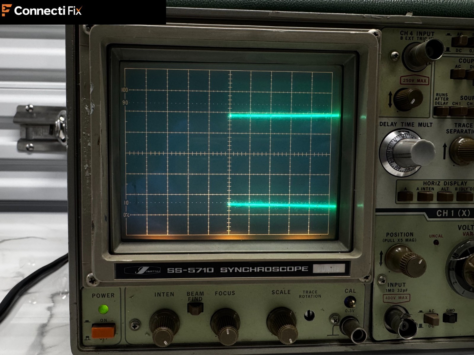IWATSU Electric SS-5710 Synchroscope Oscilloscope