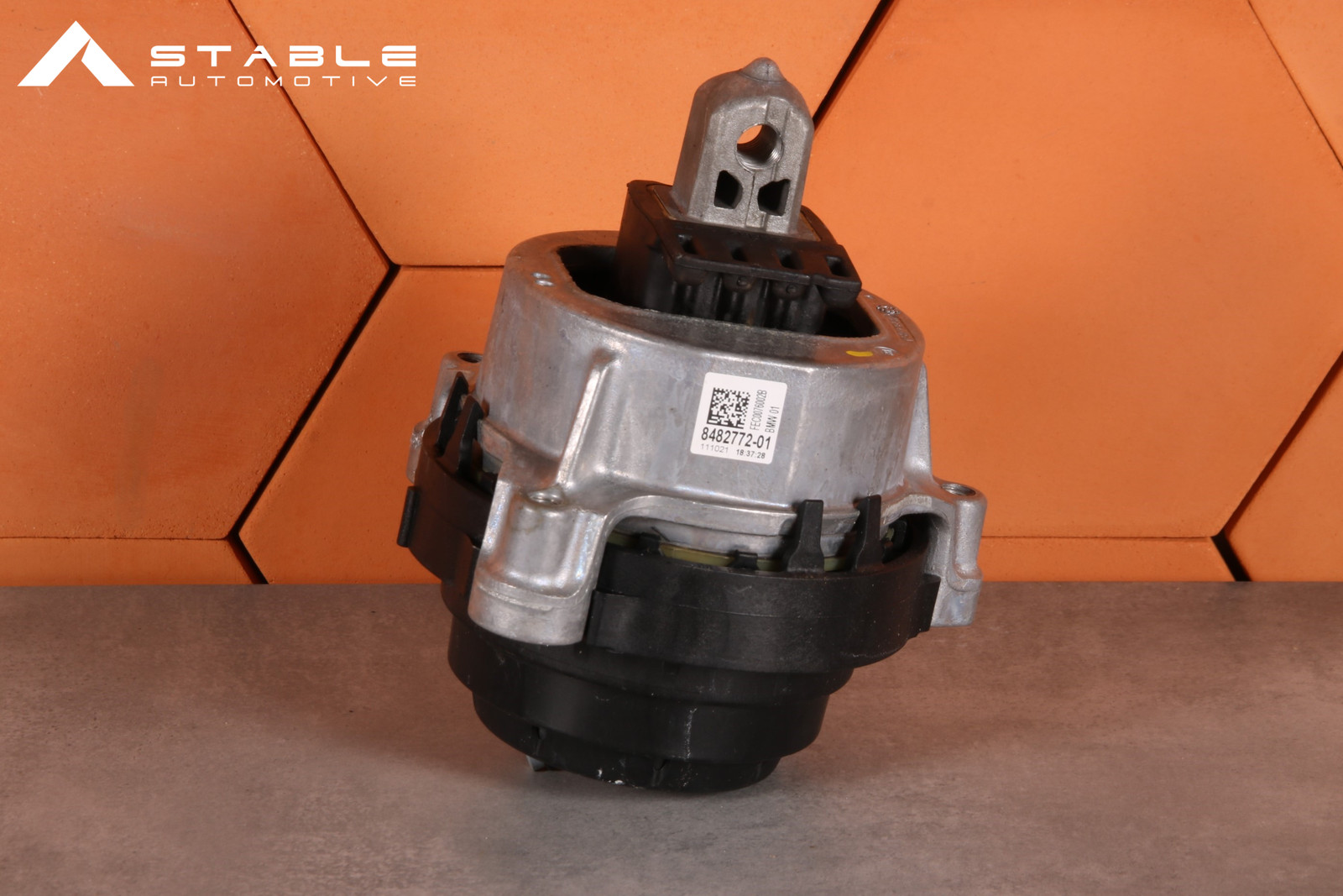 BMW G30 G31 B47 B47B B47D B47F XD5O RIGHT ENGINE MOUNT BRACKET 8482772 20 km !!!