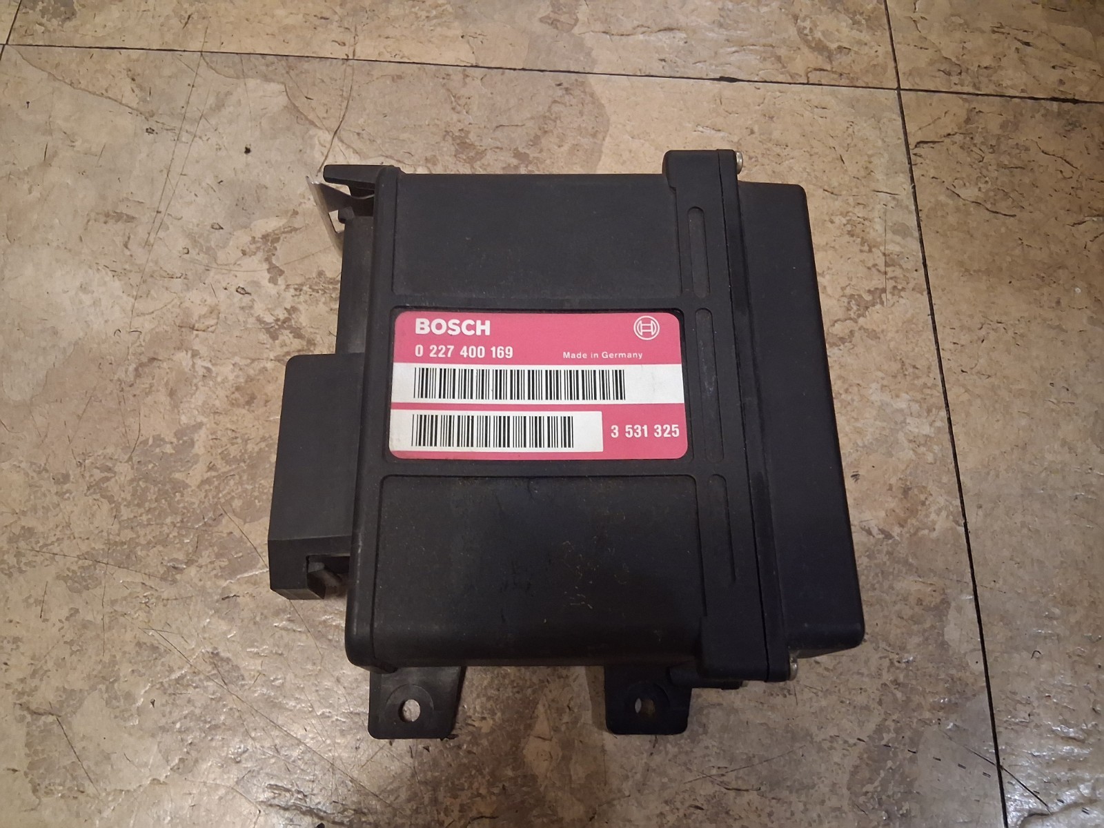 Volvo 240 740 940 EZK ECU Ignition Control Computer Bosch -  0227400169