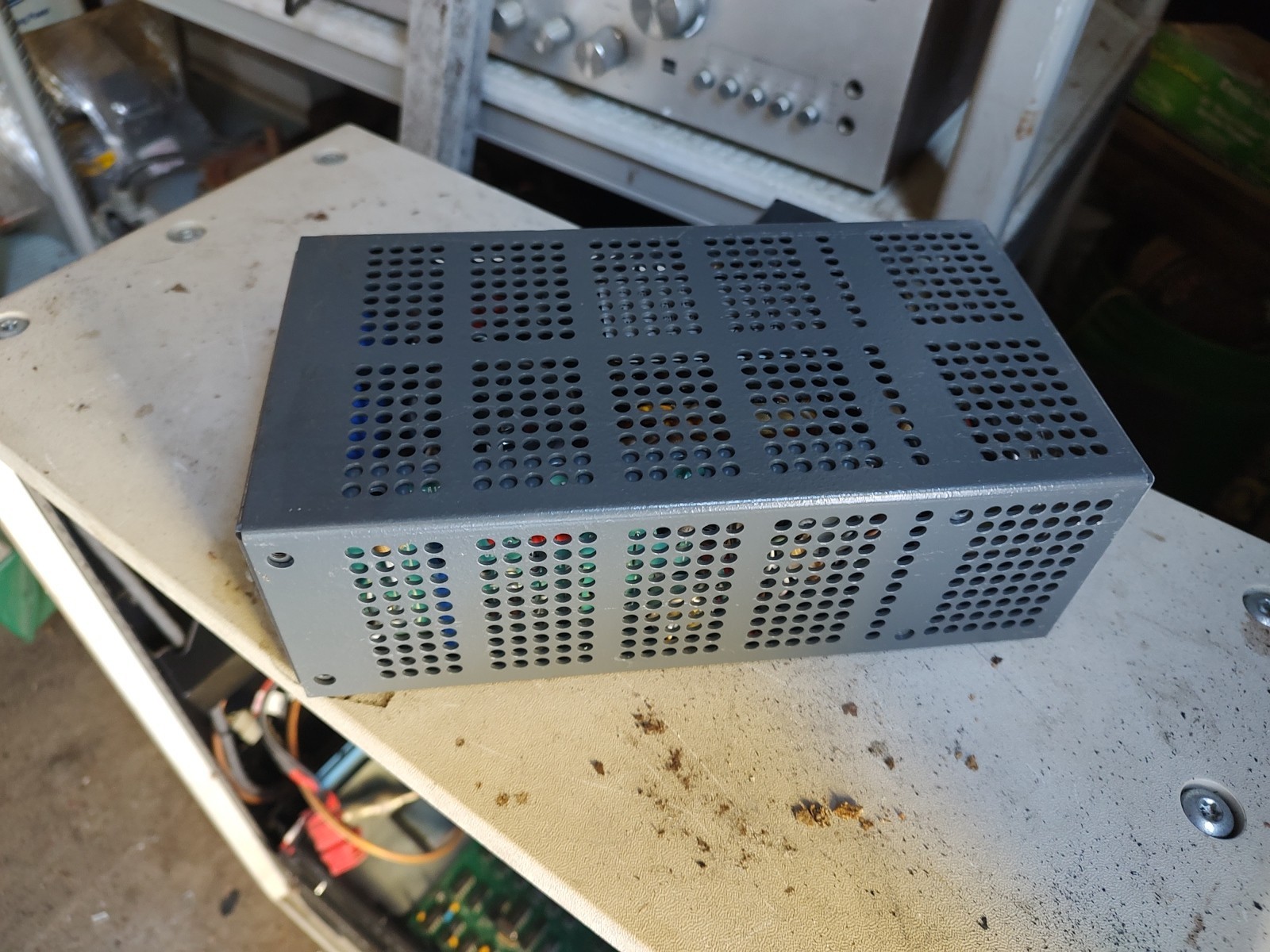 Old Lambda Lm-225 DC Power Supply