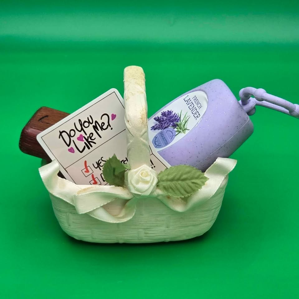 💝 Vintage Handmade Porcelien Gift Basket LOVE LOTION ✅️ LIST 1991 [T65]