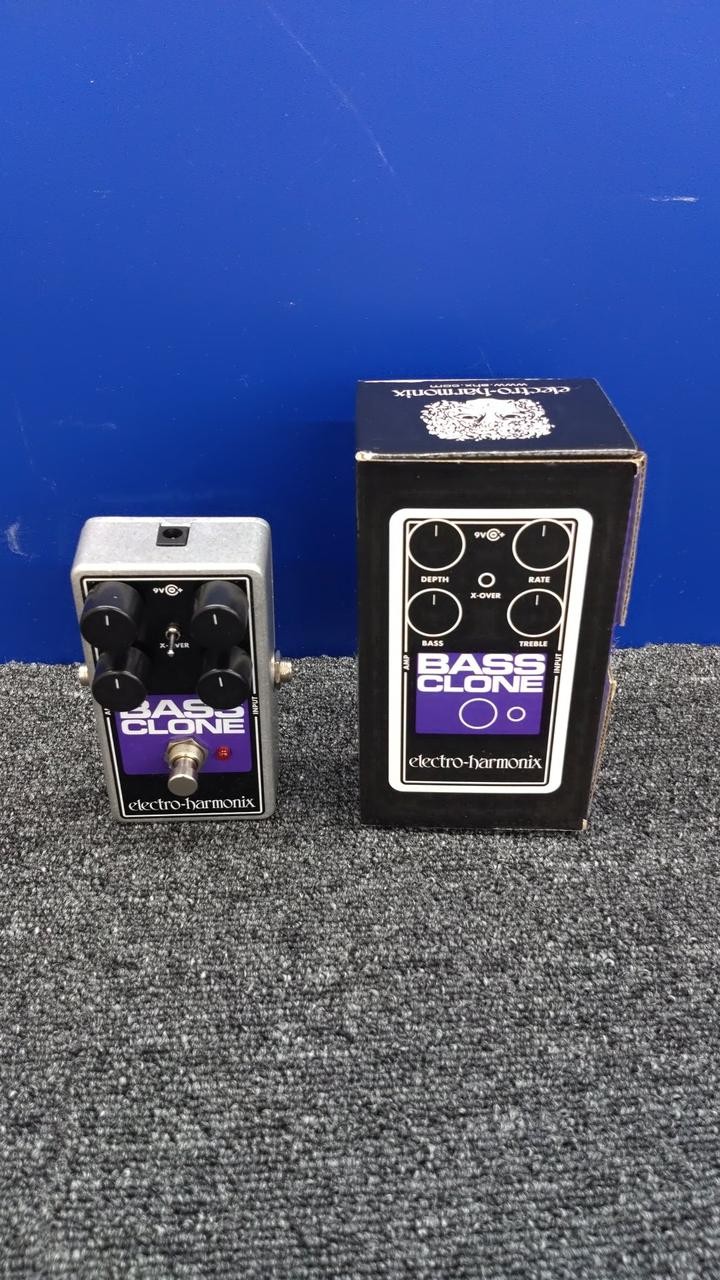 Electro-Harmonix Effects Pedal Bass Clone