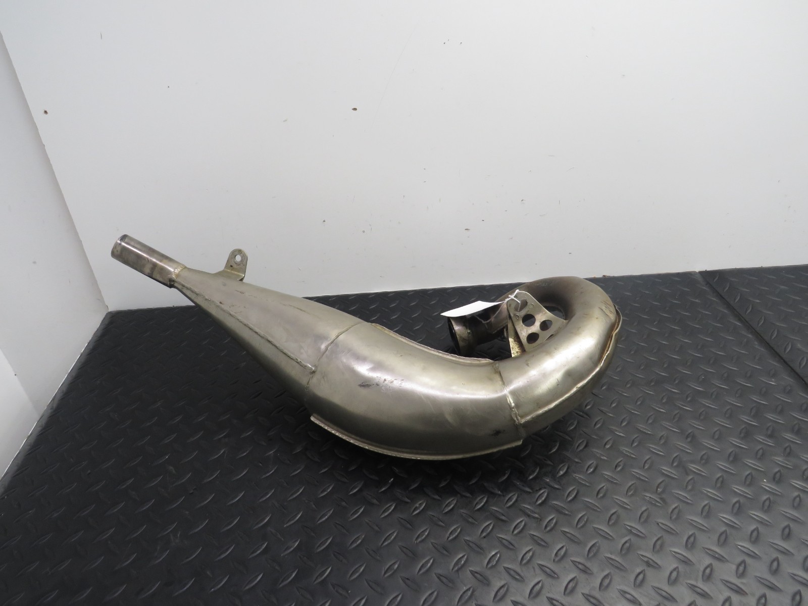 95 96 97 KTM 125 125EXC 125SX OEM STOCK EXHAUST HEAD PIPE CHAMBER 50205070400