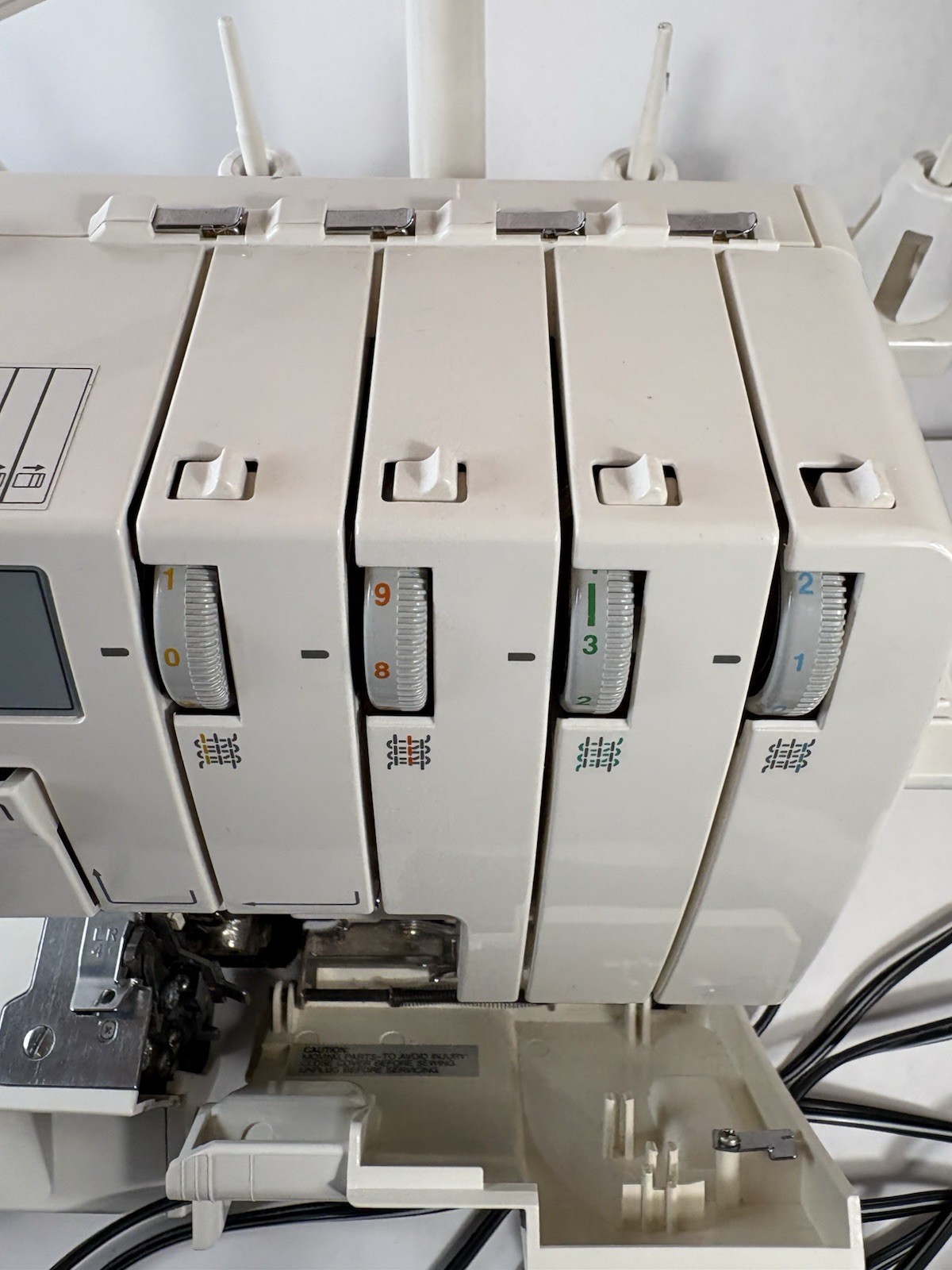 Brother Lock 929D Serger Overlock Sewing Machine w/ Pedal