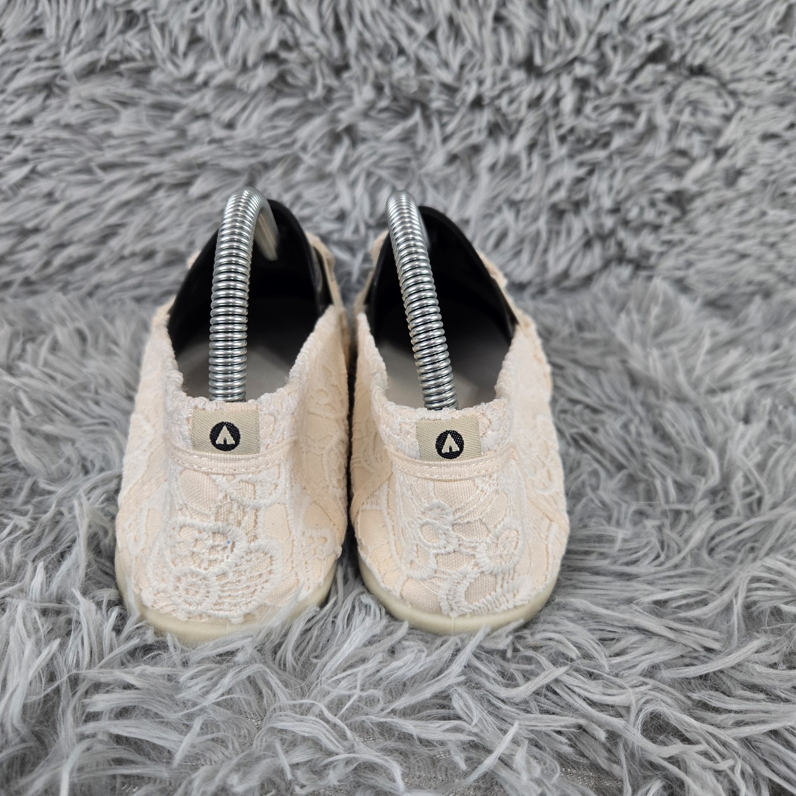 Airwalk Womens 9 Cream Floral Crochet Lace Slip On Alpargata Flats