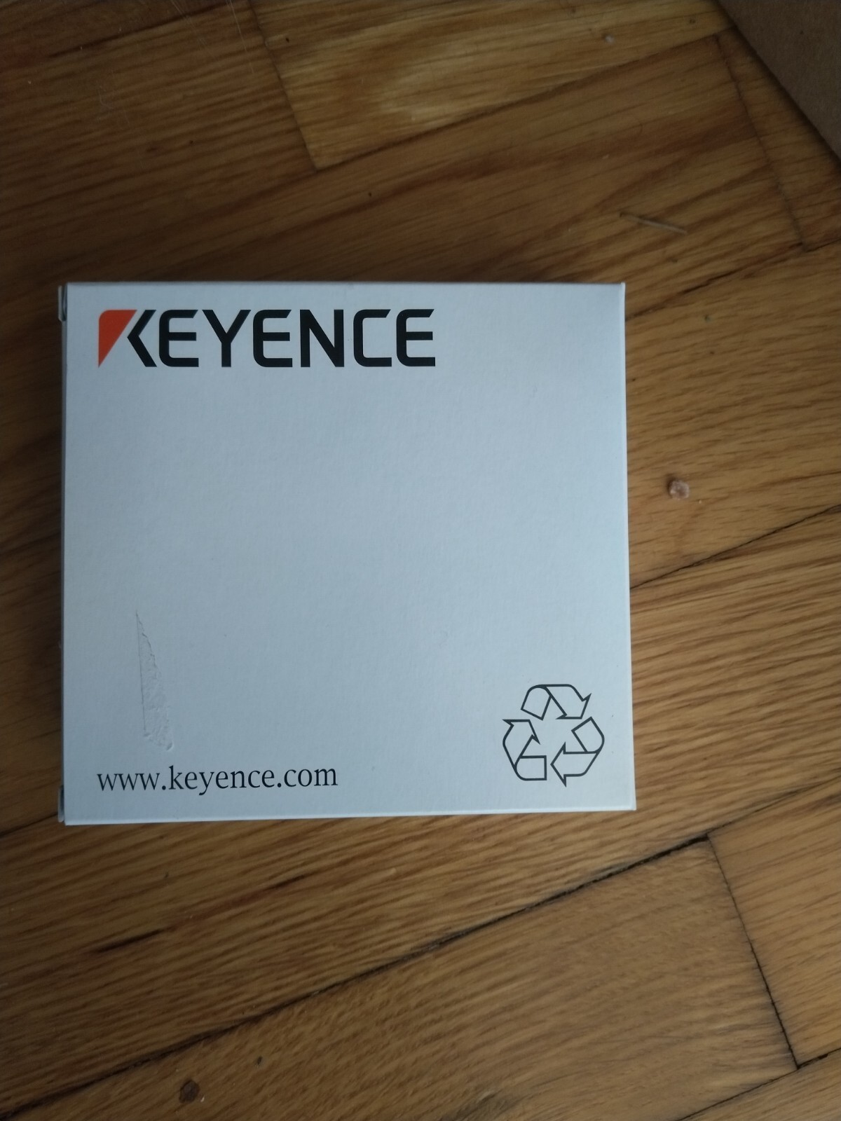 New In Box Keyence FU-47TZ Fiber Optic Sensor Switch FU47TZ Cable