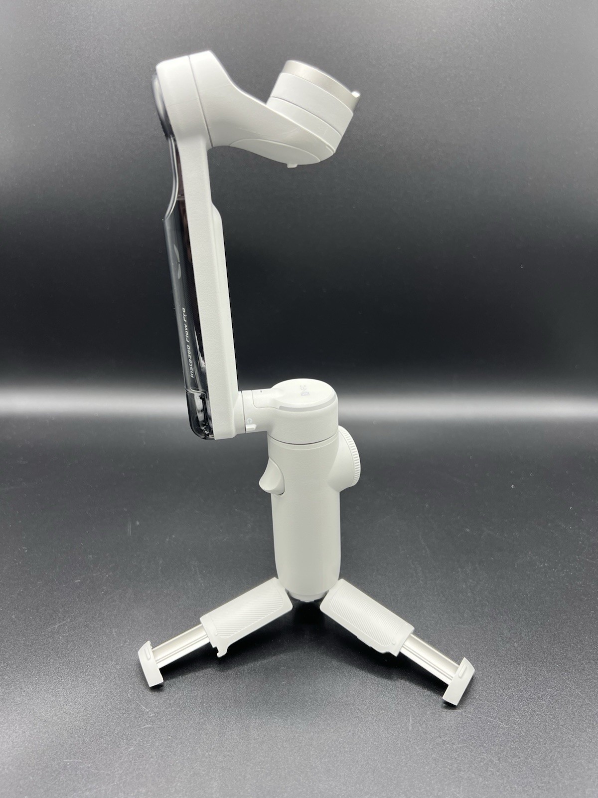 Insta360 Flow Pro AI-Powered Smartphone Gimbal Stabilizer - 🚨 FREE SHIPPING! 🚚