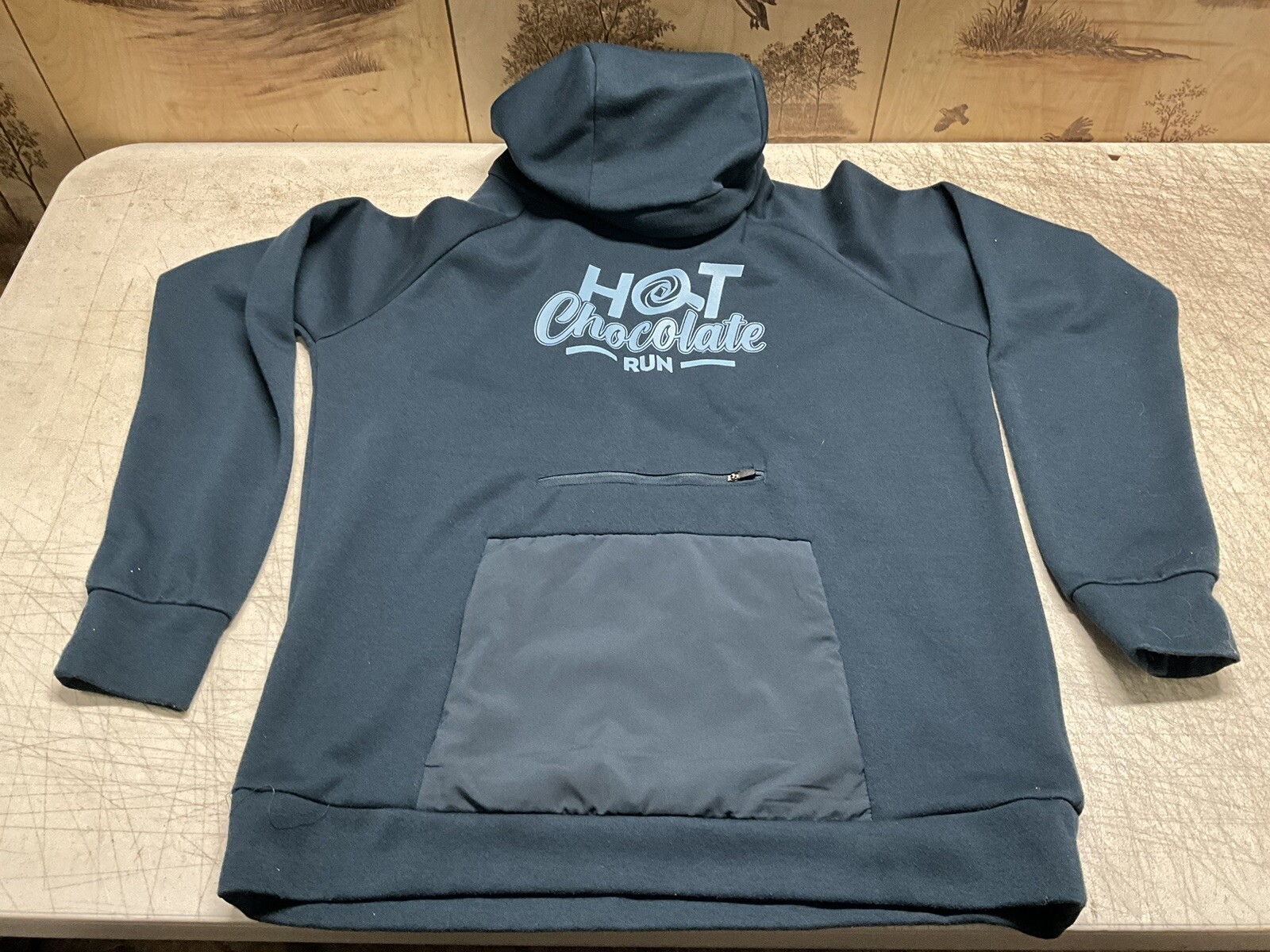 Men’s (Hot Chocolate Run) Hooded Sweatshirt (Size Large)