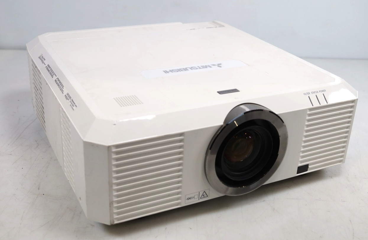Mitsubishi WL7050U DLP 4700 Lumens Projector w/ 237 Lamp Hours