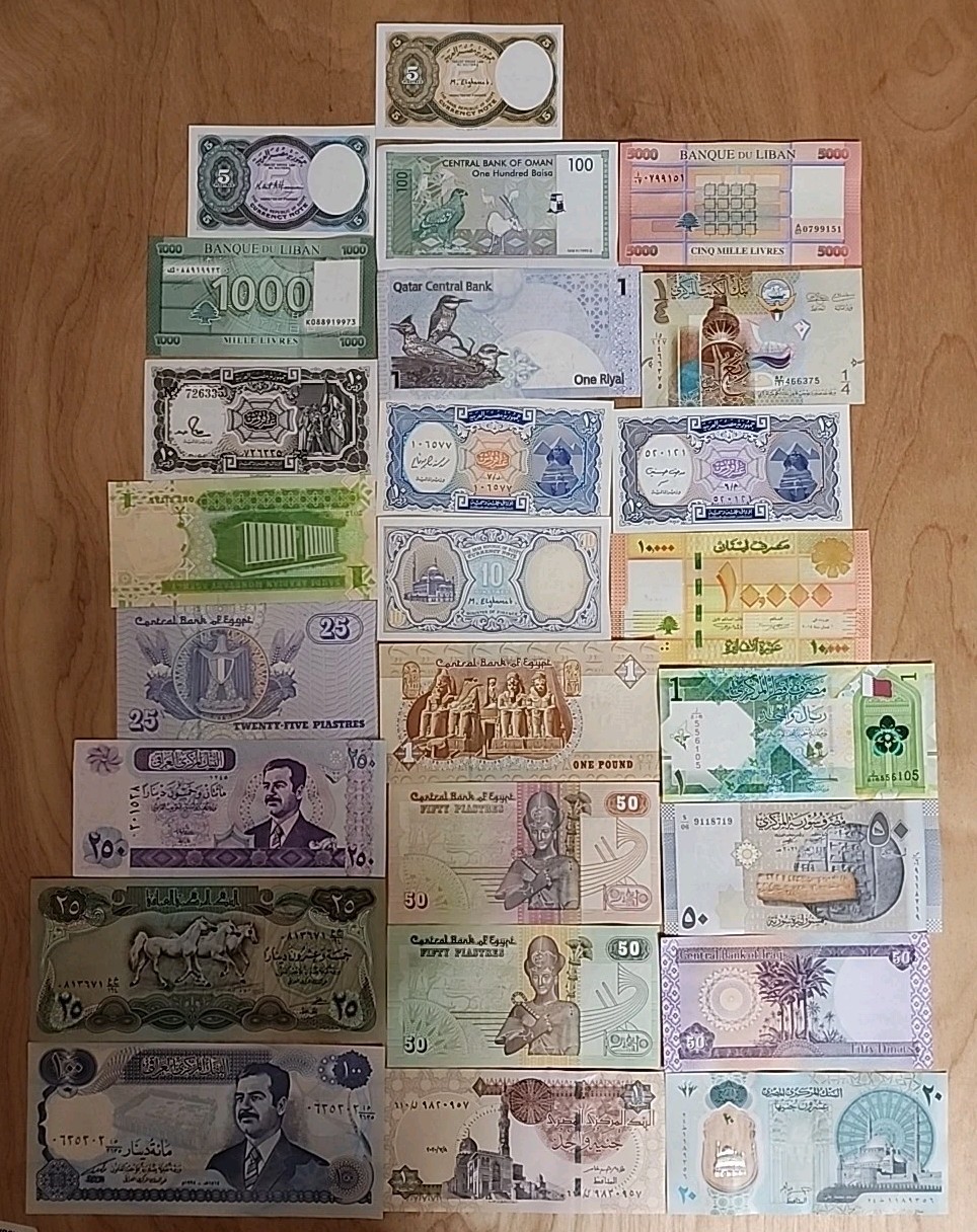 25 Middle East Paper Money Uncirculated, Crisp DIFFERENT Years