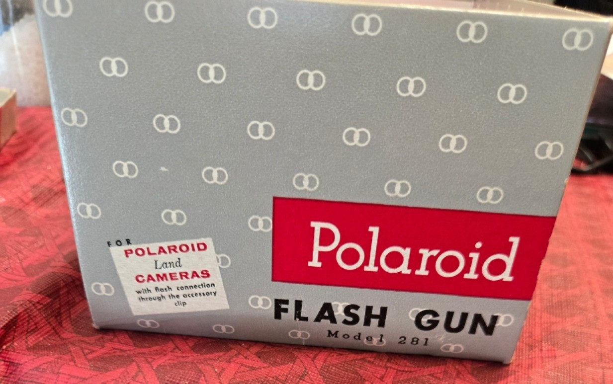 Vintage Polaroid Model 281 Flash Gun in box with FLASH BRACKET MODEL #292
