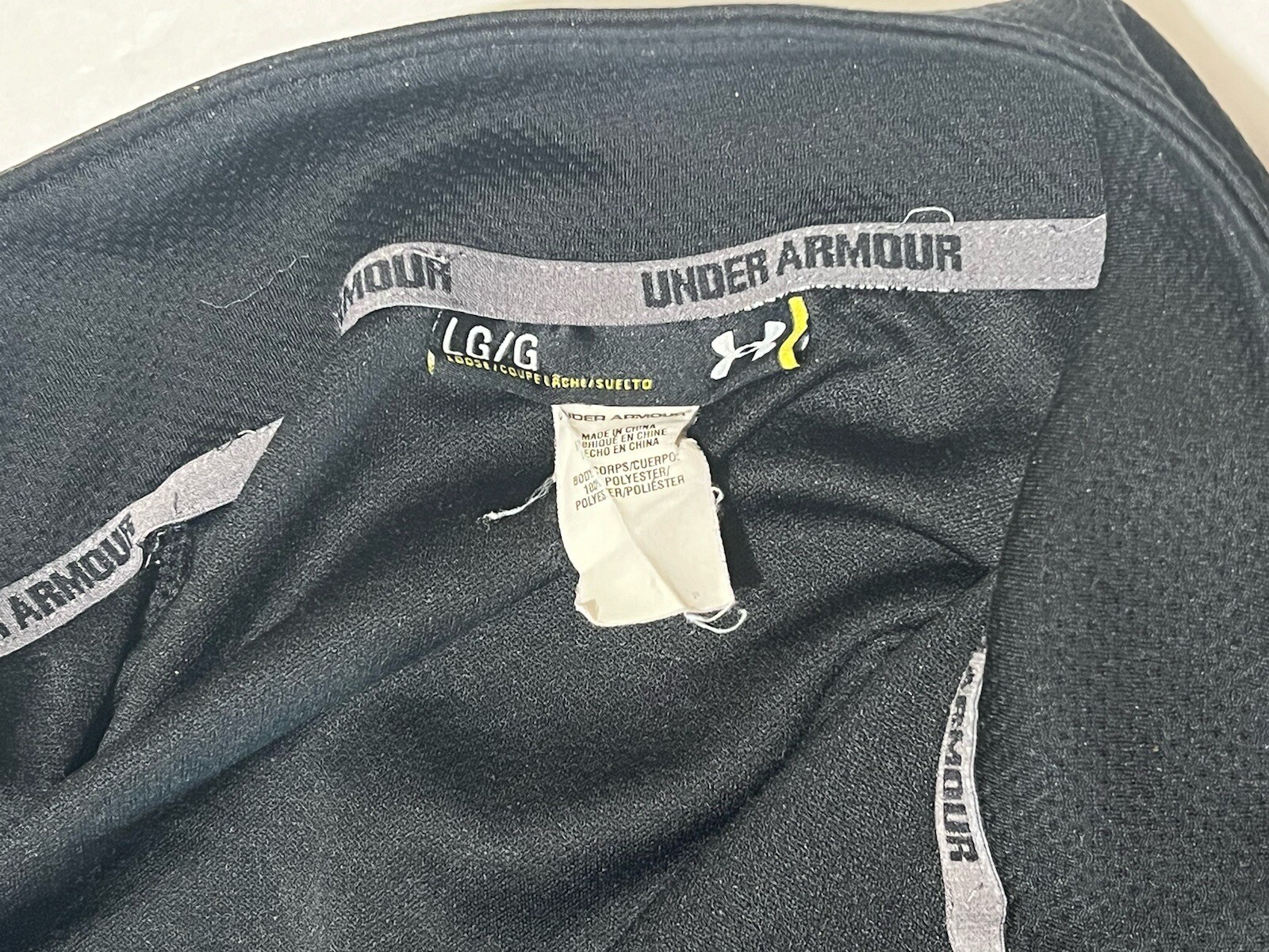Under Armor Mens Size Large Loose With Logo On Back