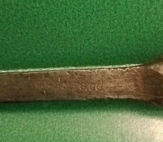 VINTAGE C.E. BONNER TOOL COMPANY METAL SCREWDRIVER !