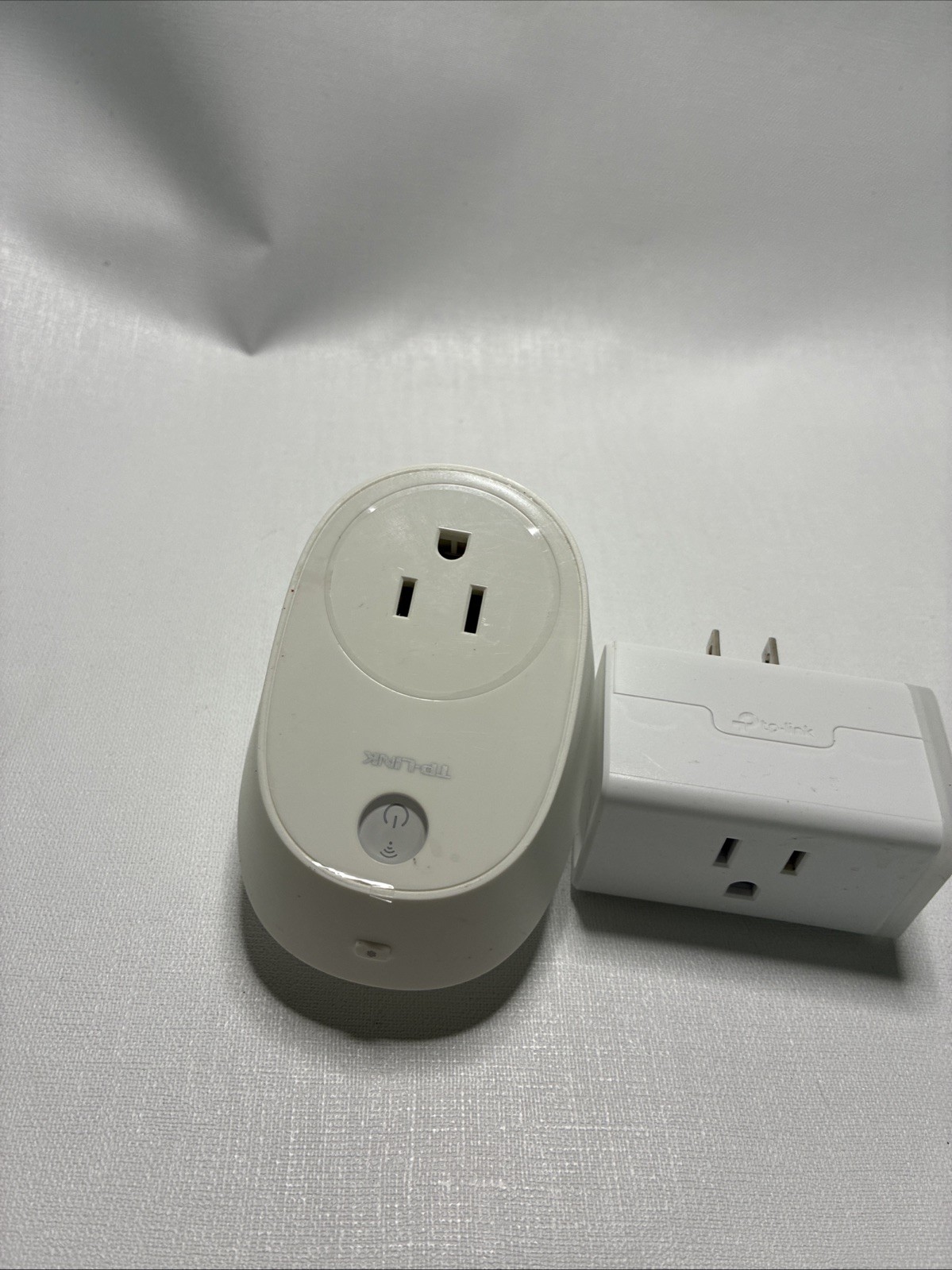 TP-Link Kasa HS103 Smart Wi-Fi Plug & HS110 Plug