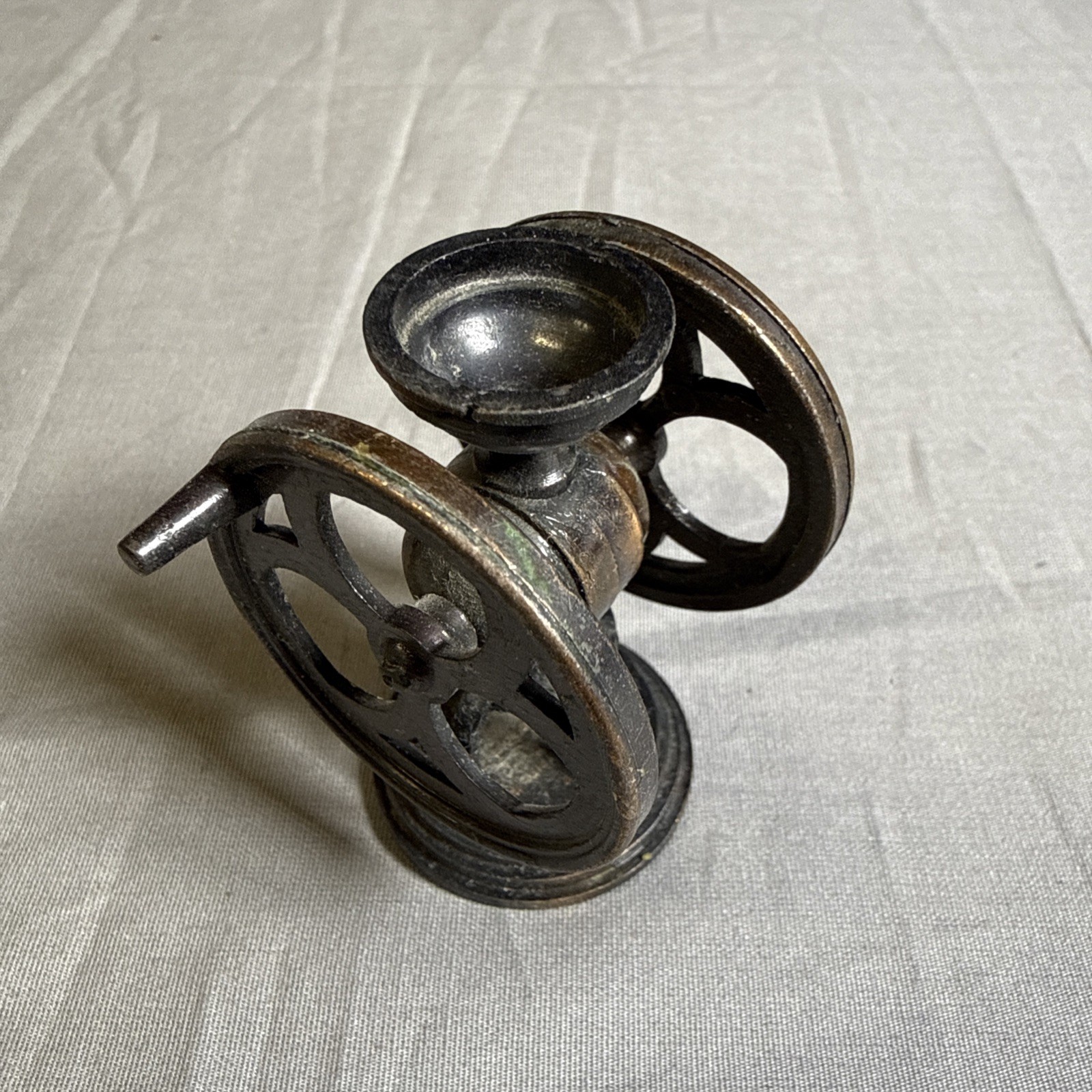 Vintage Die-Cast Minature Replica Double Wheel Coffee Grinder Pencil Sharpener