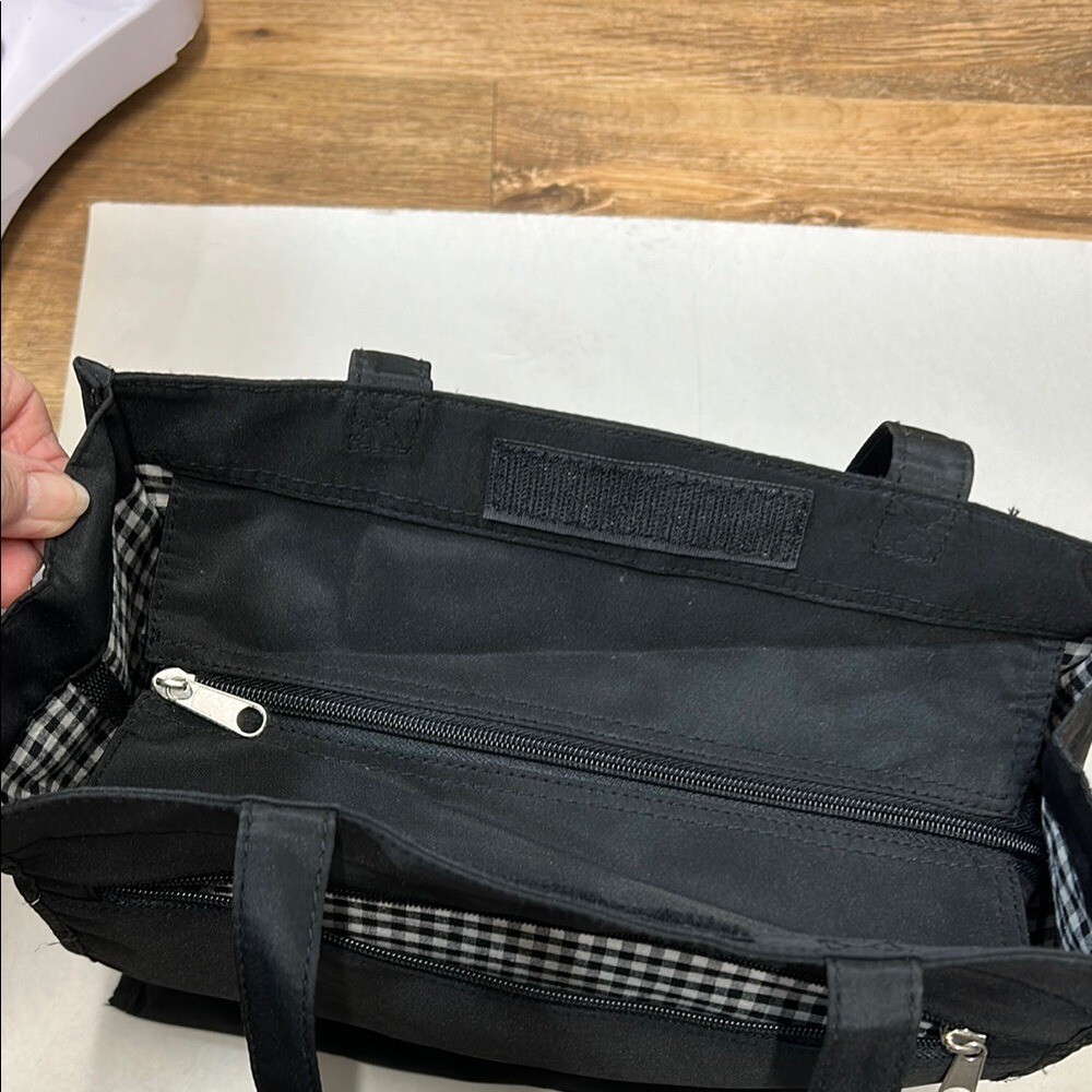 Black Tote Bag with White 'G' Logo
