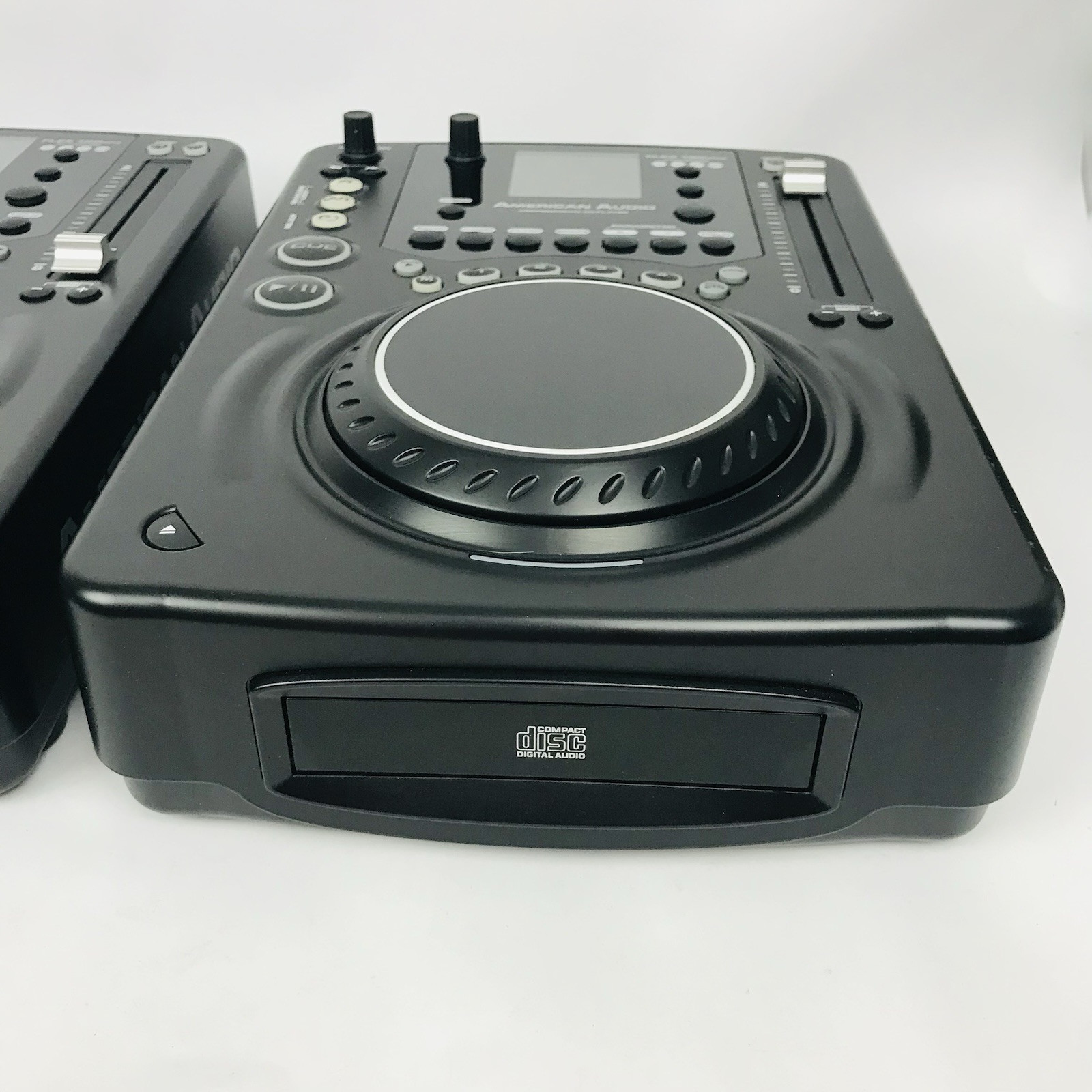 American Audio Q-D6 PreAmp Mixer W/ 2 Flex 100 MP3 CD Player, Rolling Case