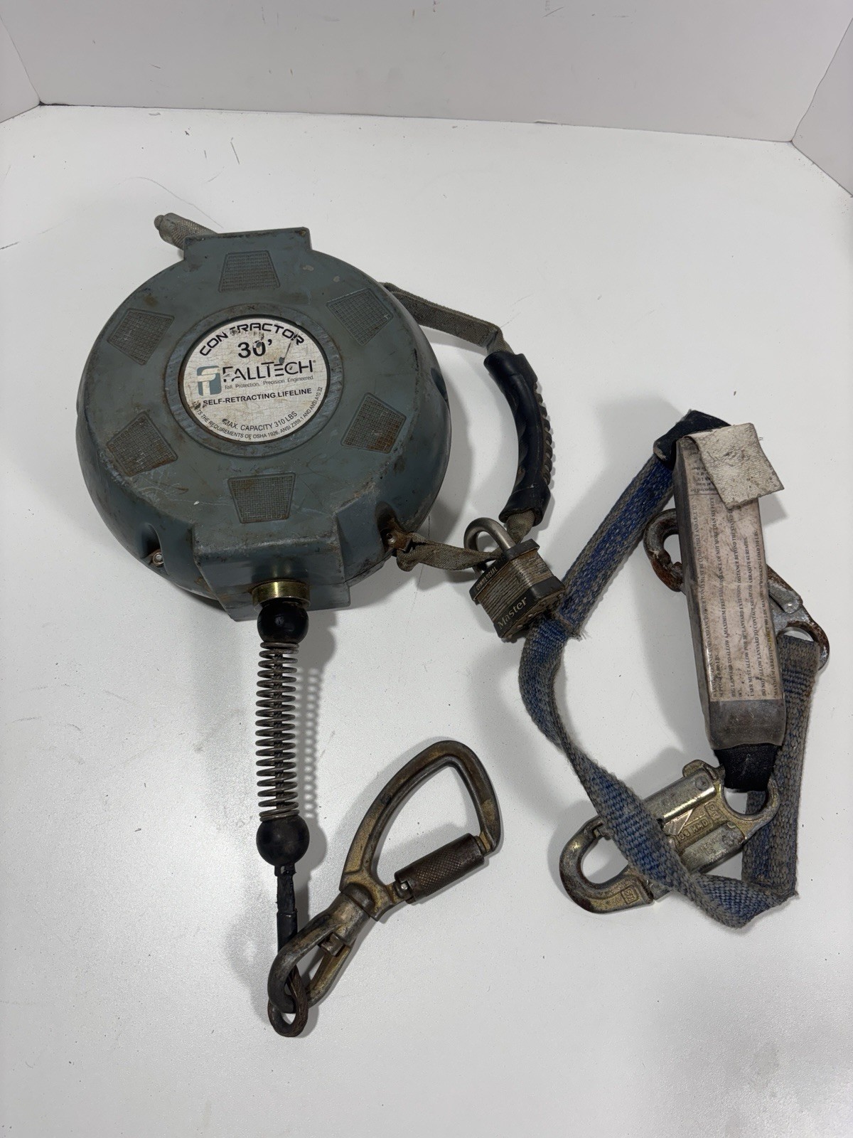 Falltech 30' Self Retracting Lifeline 350lb 727630 With Fall Protection