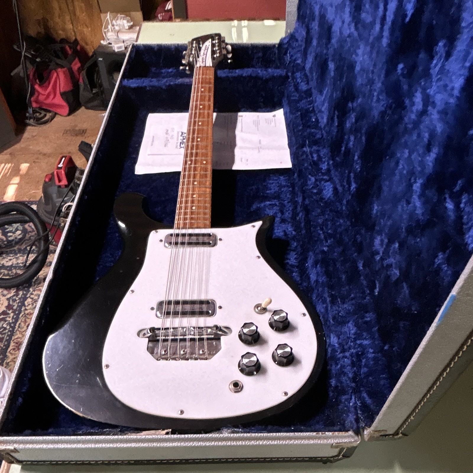Rickenbacker 420 Capri Solid Body 6-String Right-Handed Guitar w/ Case