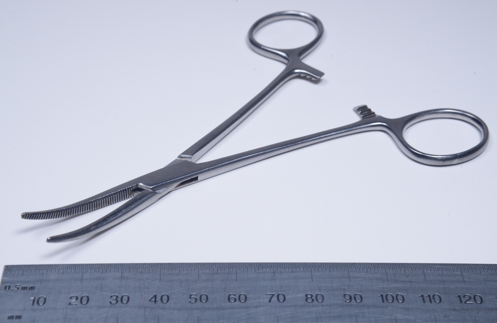 Integra Jarit #106-121 Crile Curved Forceps 5¾" Stainless Steel Surgical