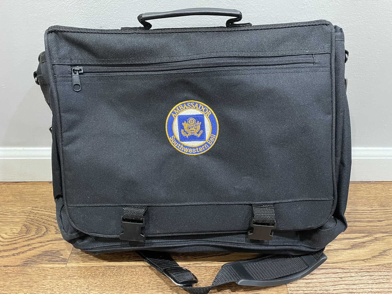 Southwestern Bell Ambassador Laptop Work Bag Shoulder Strap w/Binder NL