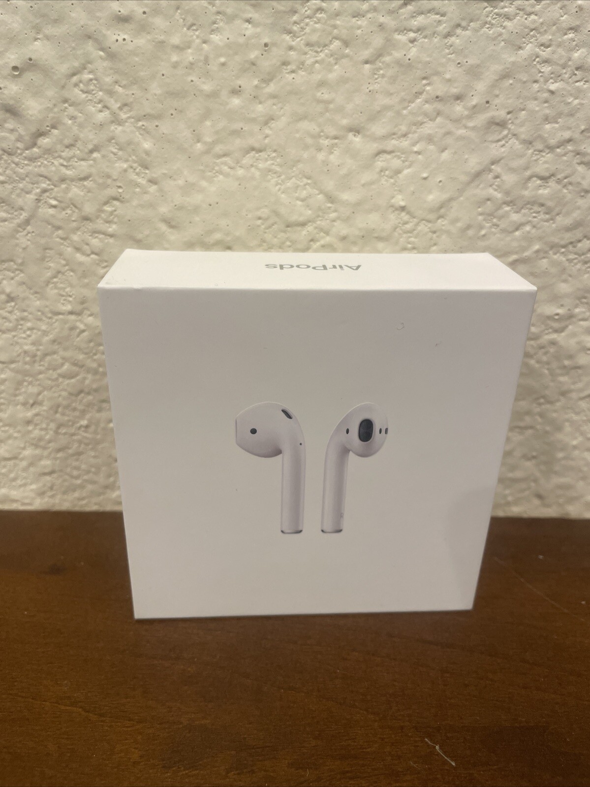 Genuine  APPLE AirPods w/ Charging Case MMEF2AM/A **BOX ONLY NO HEADPHONES**