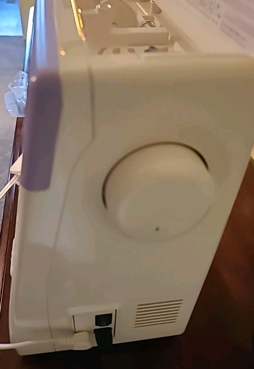 Janome Memory Craft 4900 QC Computerized Sewing & Quilting Machine