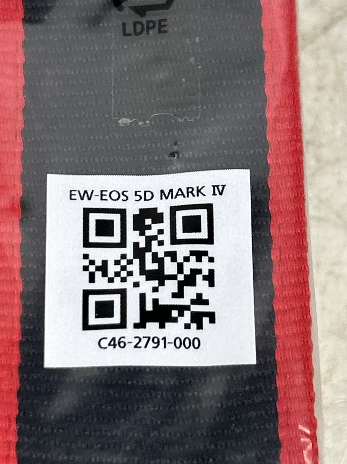 NEW Canon EW-EOS 5D Mark IV Genuine Camera Neck Strap