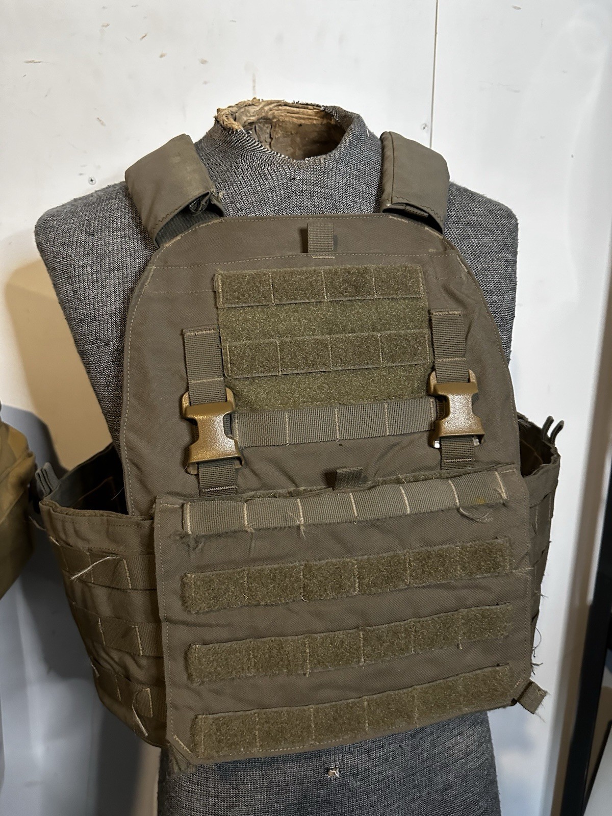 Velocity Mayflower APC Ranger Green L/XL Plate Carrier CBN3 Cummerbund USED