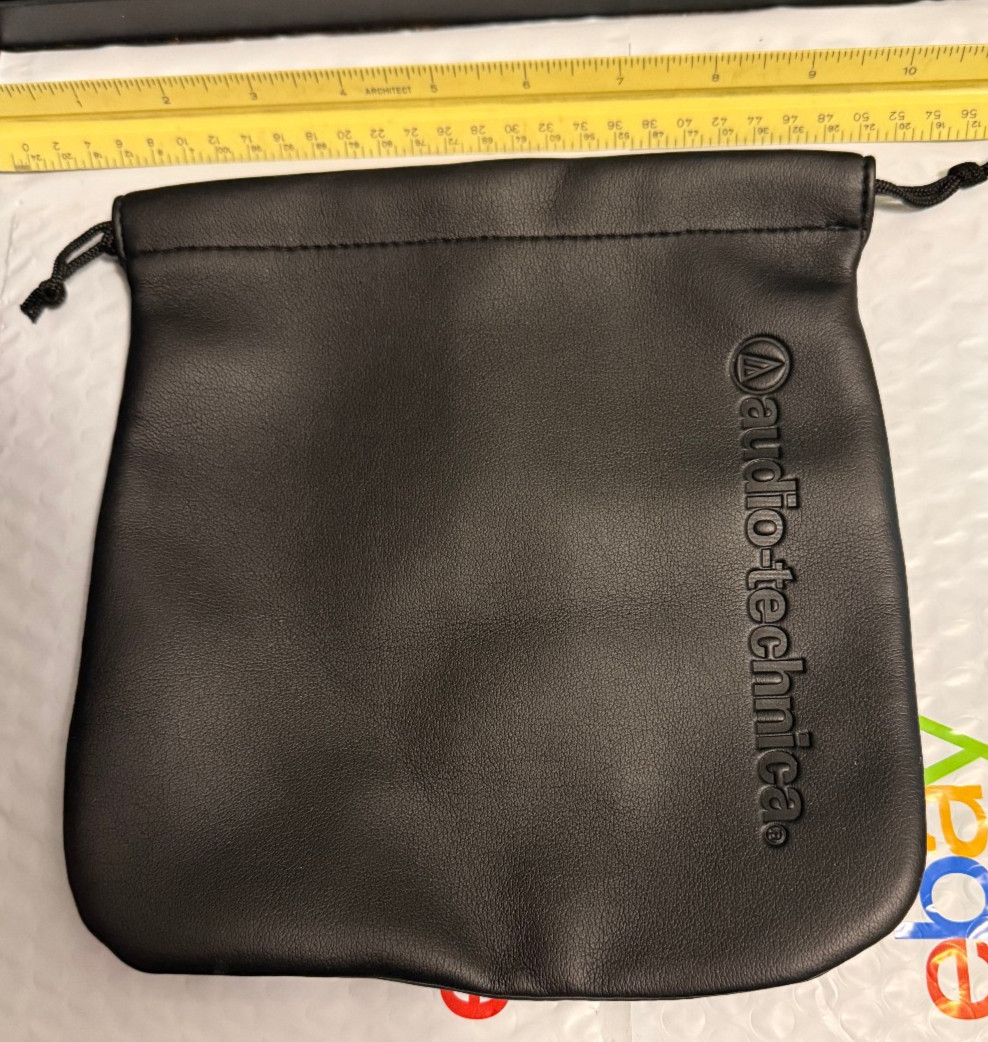Audio-Technica Black Storage Pouch for ATH-ES55BK, ATH-M30XMG Headphones READ
