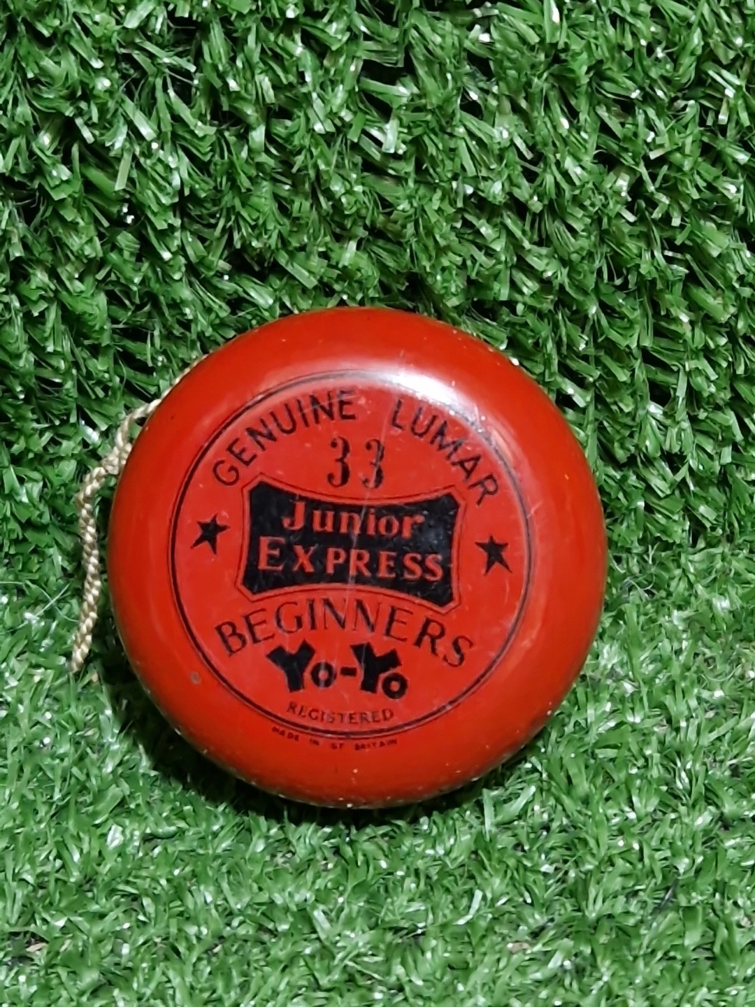 Genuine 1950s Tin Yo-Yo No.33 Made in Great Britain Red Yellow Vintage