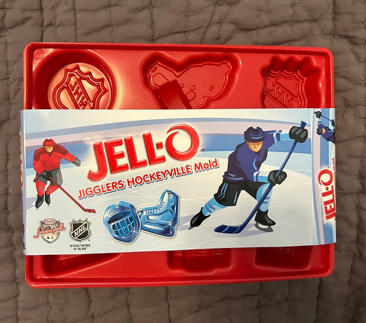 New Hockeyville Jell-O Jigglers Red Plastic Mold Kit Puck Skate NHL HTF Hockey