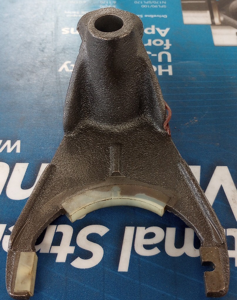 TRANSFER CASE RANGE FORK FOR NP208 OEM 4167966R