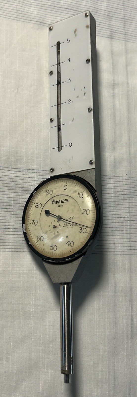 Vintage Ames 4225 Made in USA .001" Dial Indicator