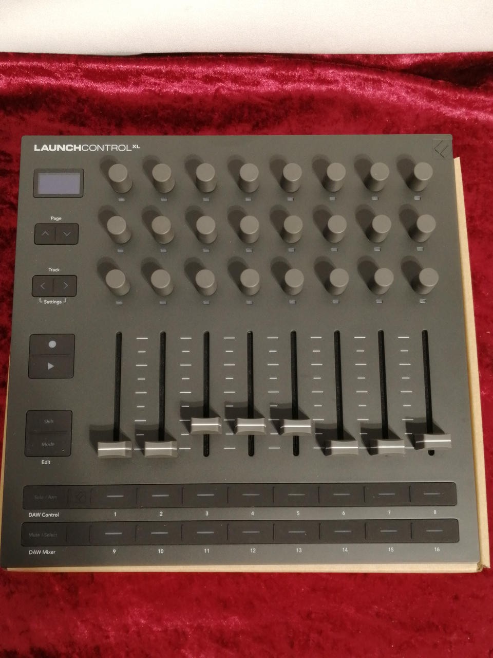 Novation Launch Control XL MIDI Controller w/ Box Tested TMB01 3.0