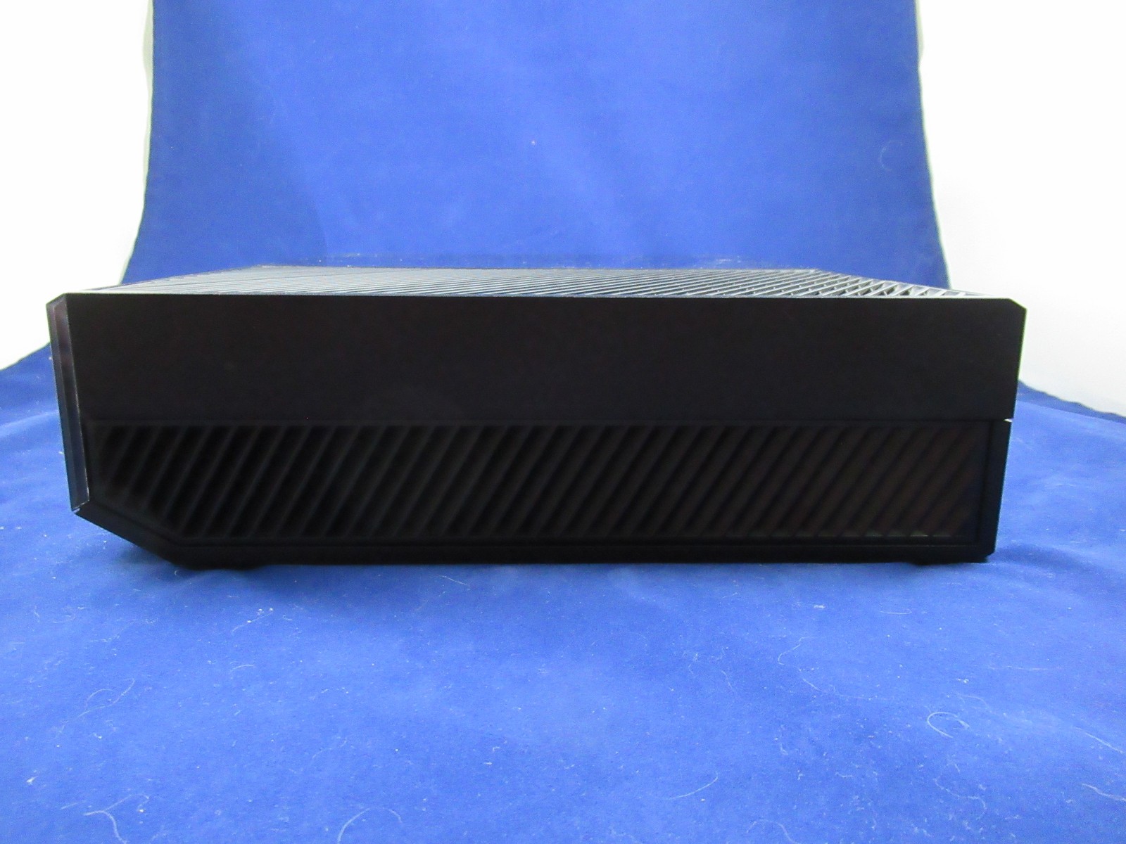 Microsoft Xbox One 500GB Black 1540 Console - Tested & Refurbed /w 2 Controllers