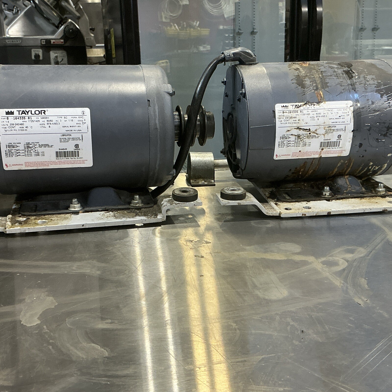021522-33 USED (1) Beater Motor 1.5 hp, 208-230 Volt, 3 phase
