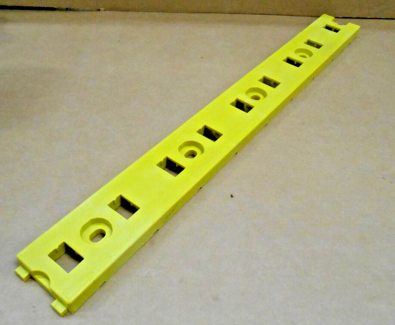 UDI UNDERGROUND DEVICES CR36-B HEAVY DUTY CABLE RACK 36" STANCHION (50+ AVAIL)