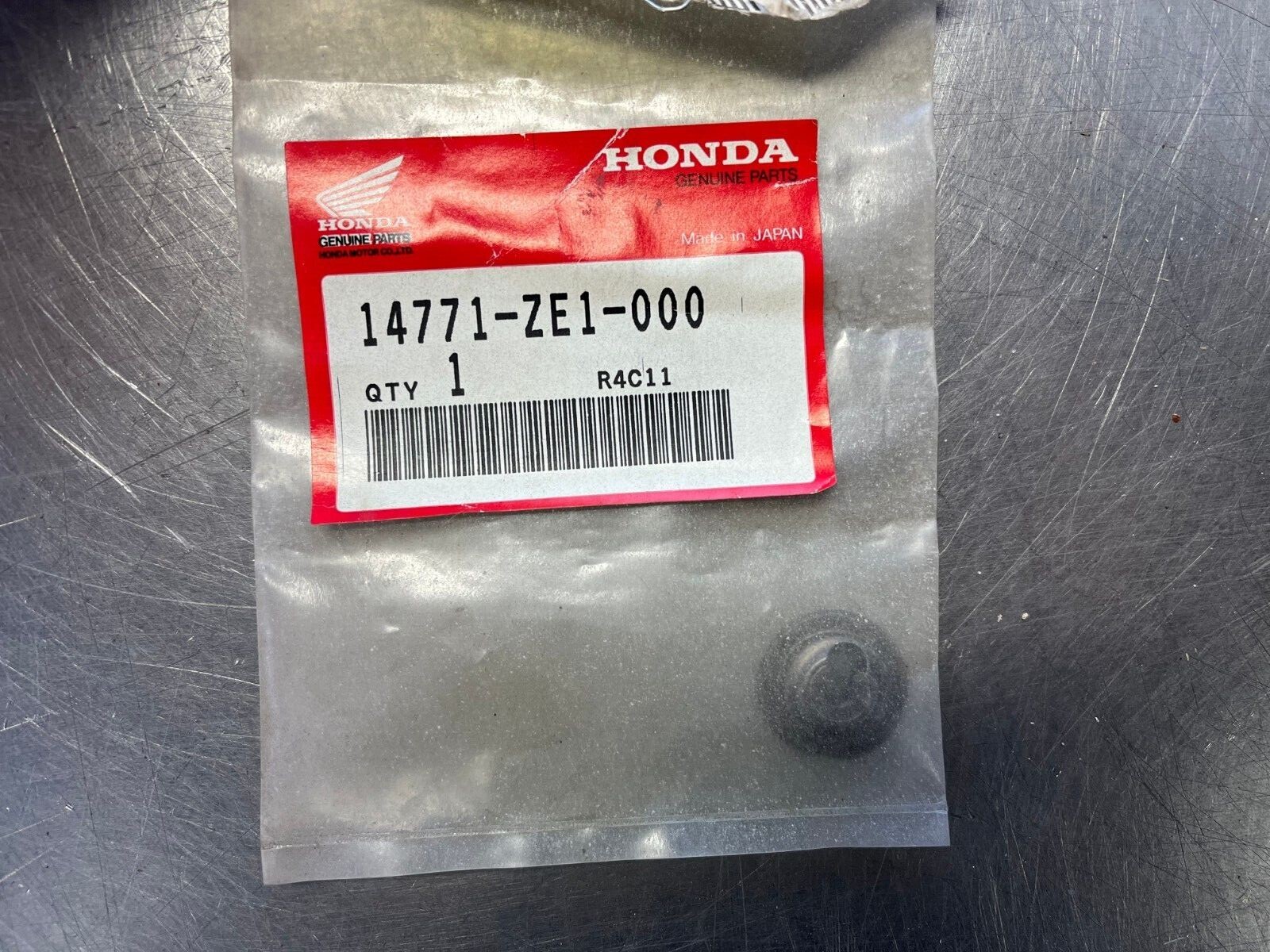 14771ZE1000  Genuine OEM  HONDA   VALVE SPRING RETAINER   14771-ZE1-000