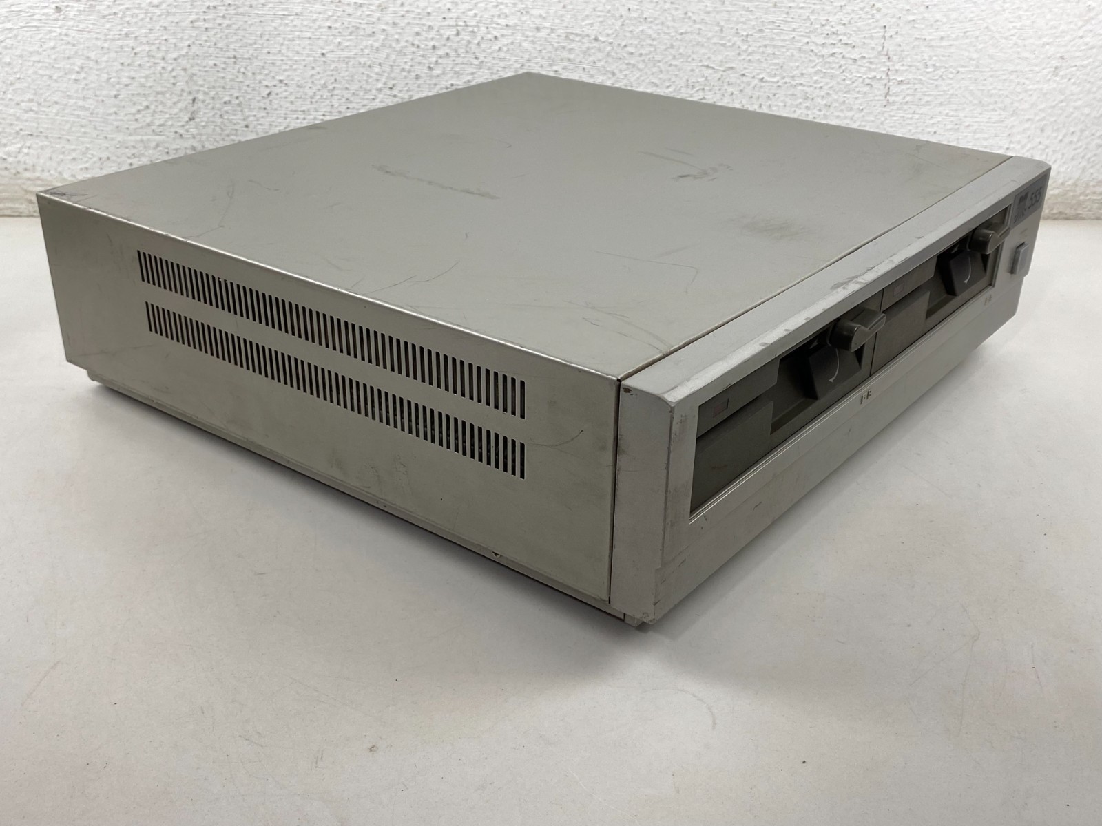Vintage Sanyo MBC 555 Personal Computer Works